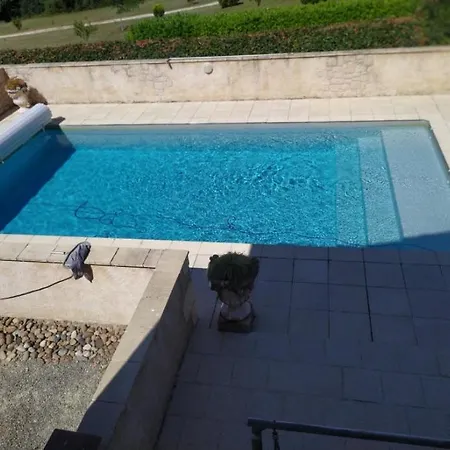 Maison Perigourdine Spacieuse Avec Piscine Villa